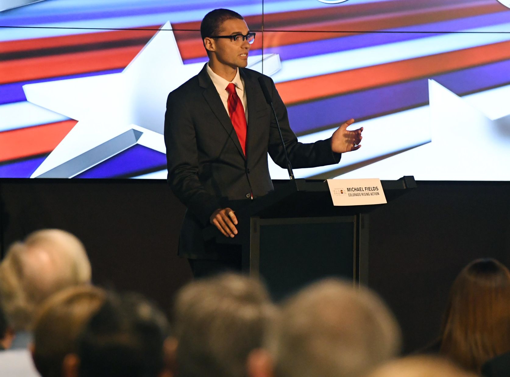100919-news-debate 2499 .jpg